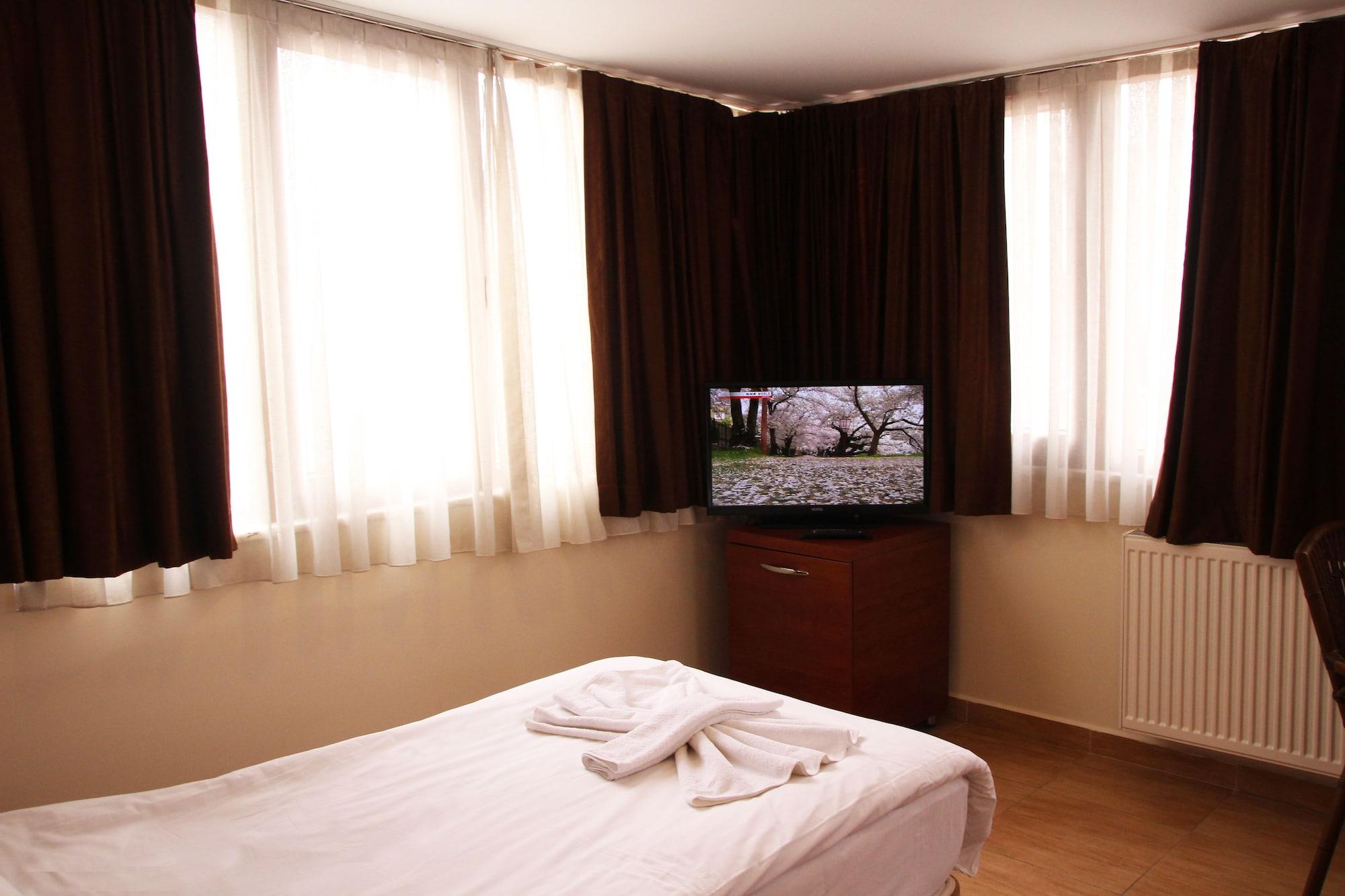 Hotel Real Life Istanbul Exterior photo